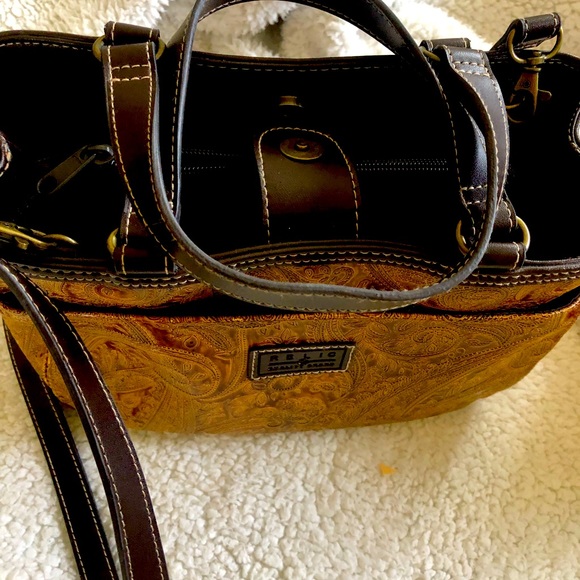 Relic Handbag - Picture 4 of 8